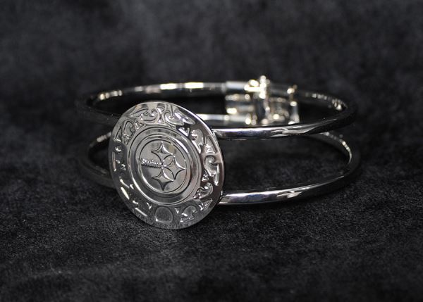 Pittsburgh Steelers Silvertone Hinge Bracelet