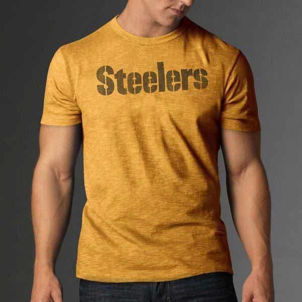 Pittsburgh Steelers Gold Stencil Scrum T-Shirt